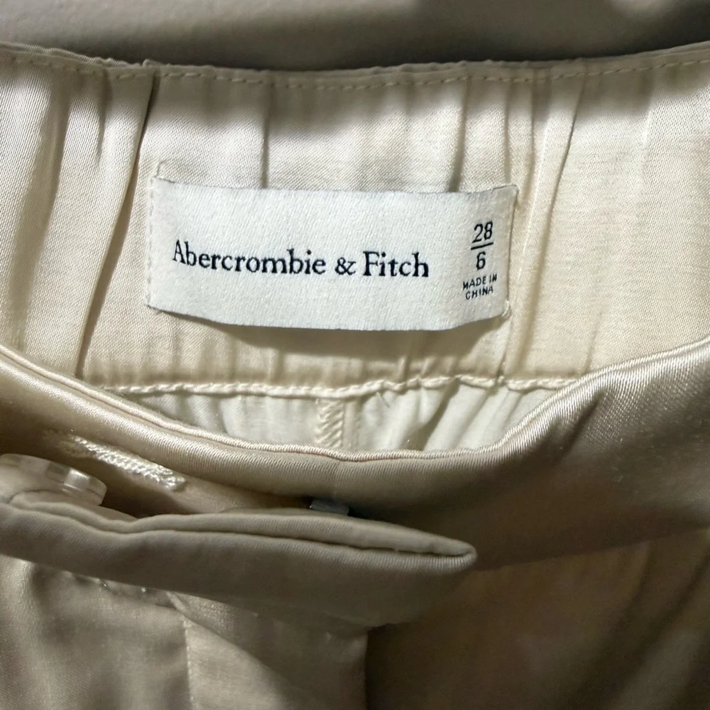 Abercrombie & Fitch Beige Trousers - Picture 6 of 7